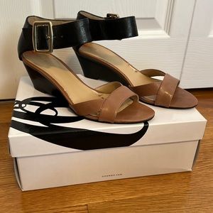 Nine West Parista two tone wedge sandals 7